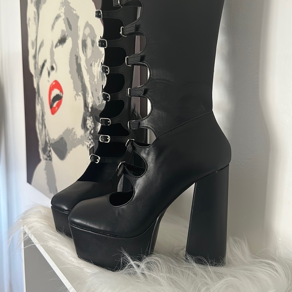 Boots pretty little things